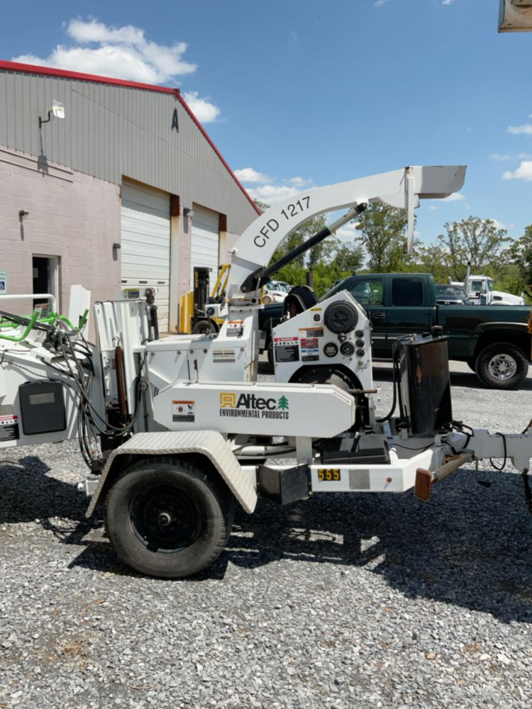 2010 ALTEC CFD-1217 Towable Chipper
