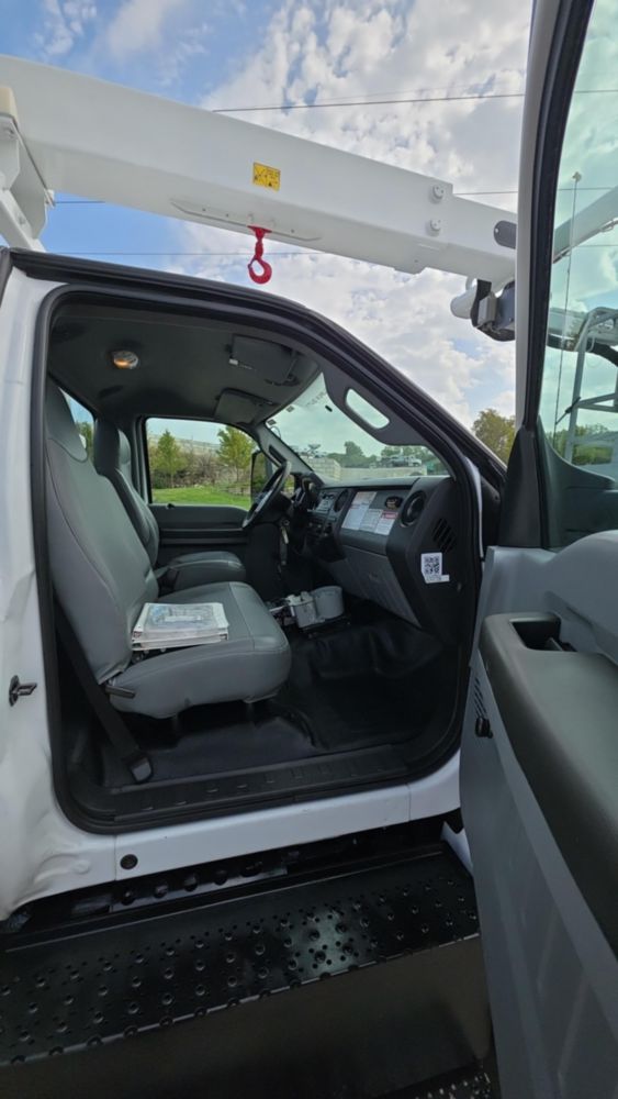 2019 Ford F-750 4x2 Versalift VTP-40-NE Cable Placer