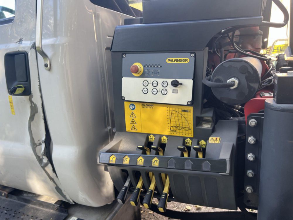 2019 Ford F-750 4x2 Flat Bed Knuckleboom Truck 