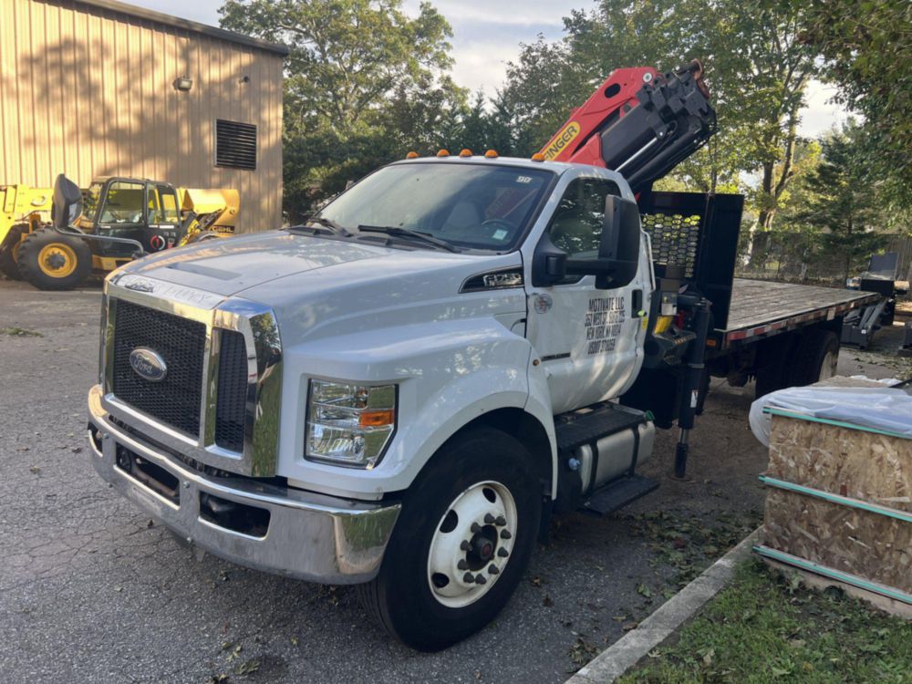 2019 Ford F-750 4x2 Flat Bed Knuckleboom Truck 