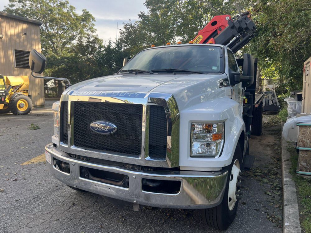 2019 Ford F-750 4x2 Flat Bed Knuckleboom Truck 
