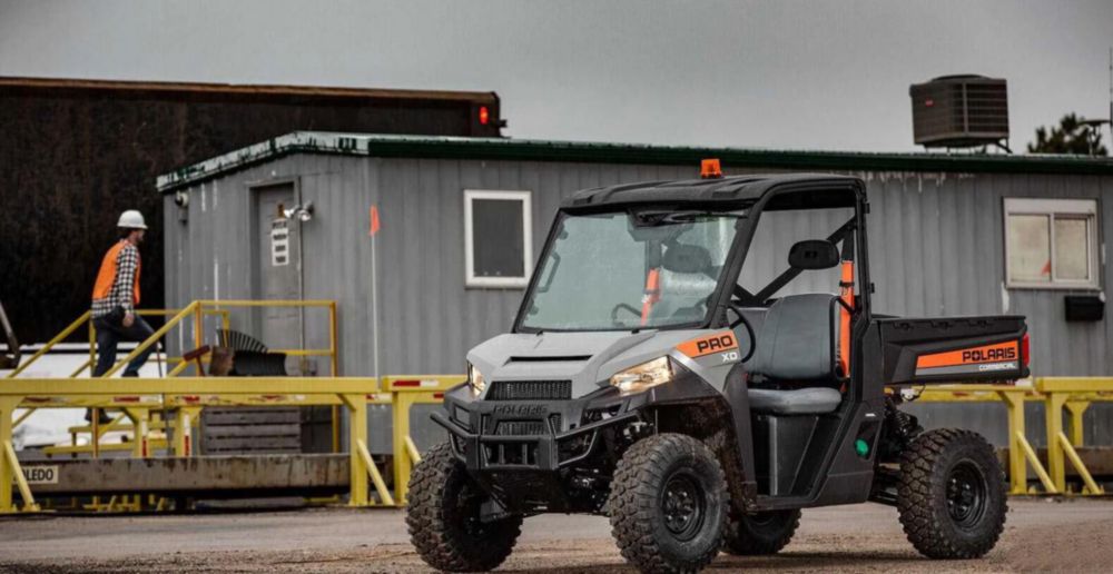 39.5 hp Gas 2-Person 1,900 lbs AWD ATV/UTV