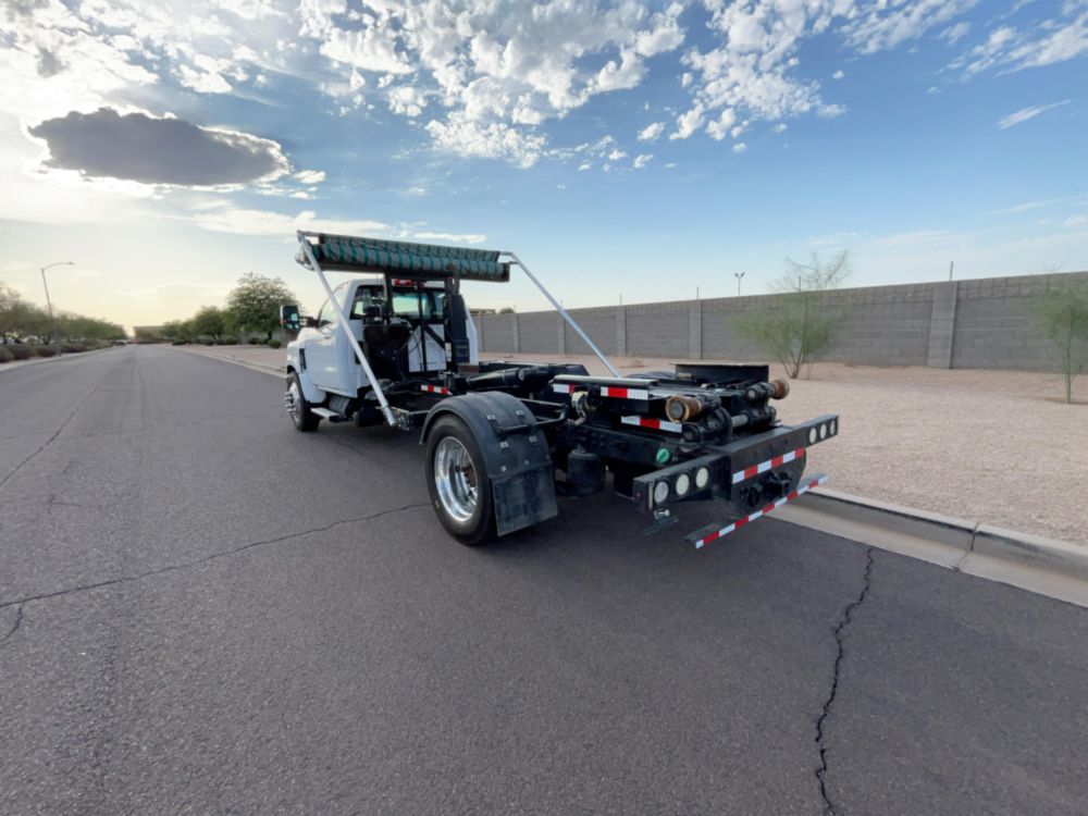 2022 Chevrolet 6500 4x2 Stellar Slider 20S Hook Lift Truck