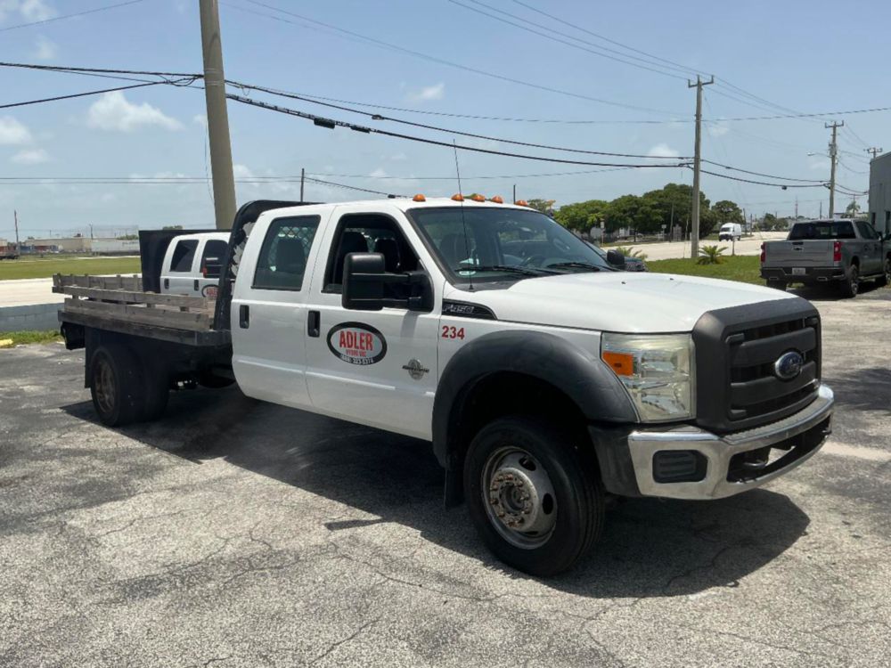 2015 Ford F-450 Crew Cab Flatbed Truck