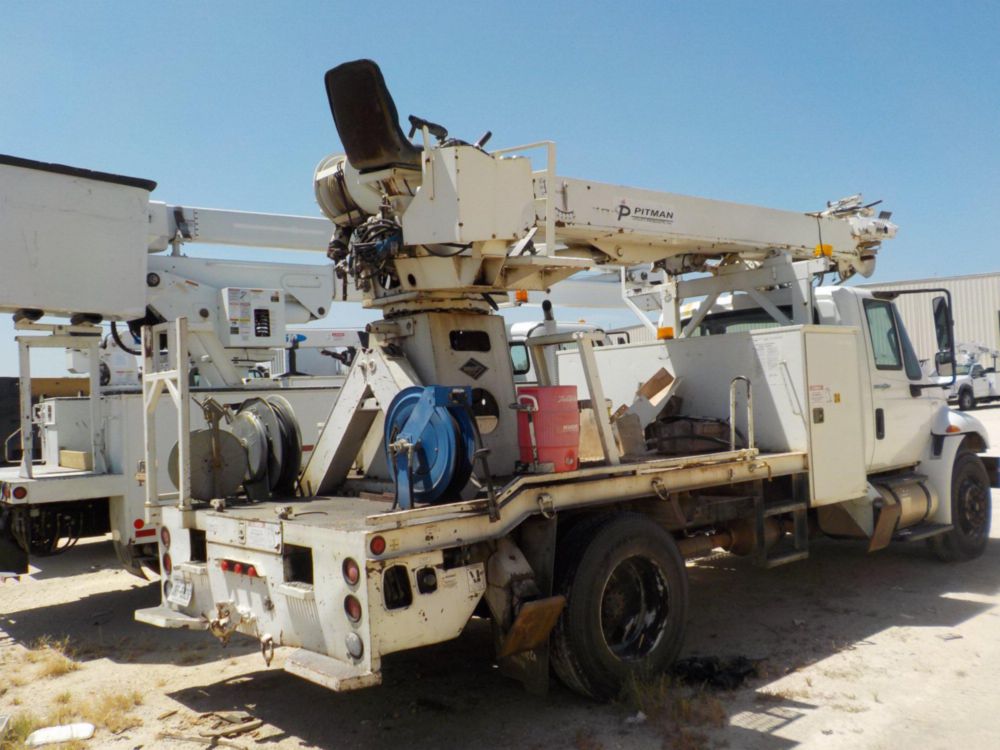 2011 Int'l 4x2 Pitman M-47 Plus Digger Derrick Truck