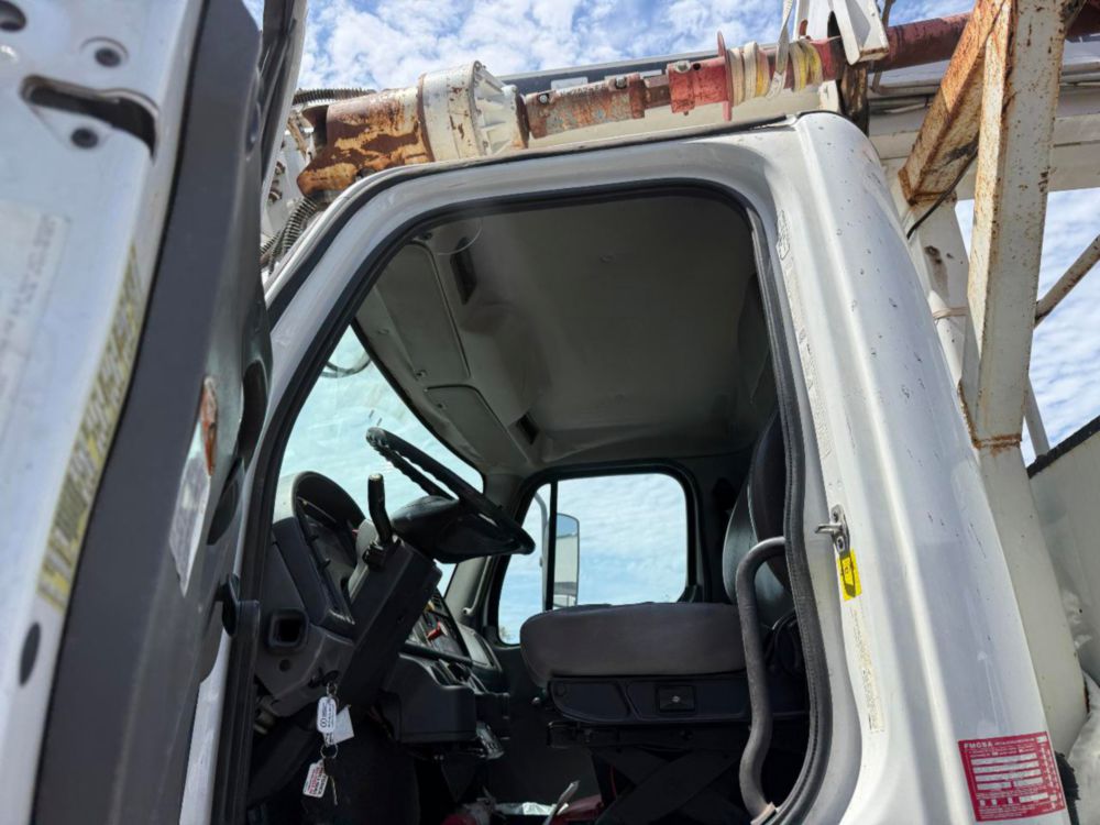 2015 Freightliner M2 4x4 Terex Commander 4047 Digger Derrick Truck