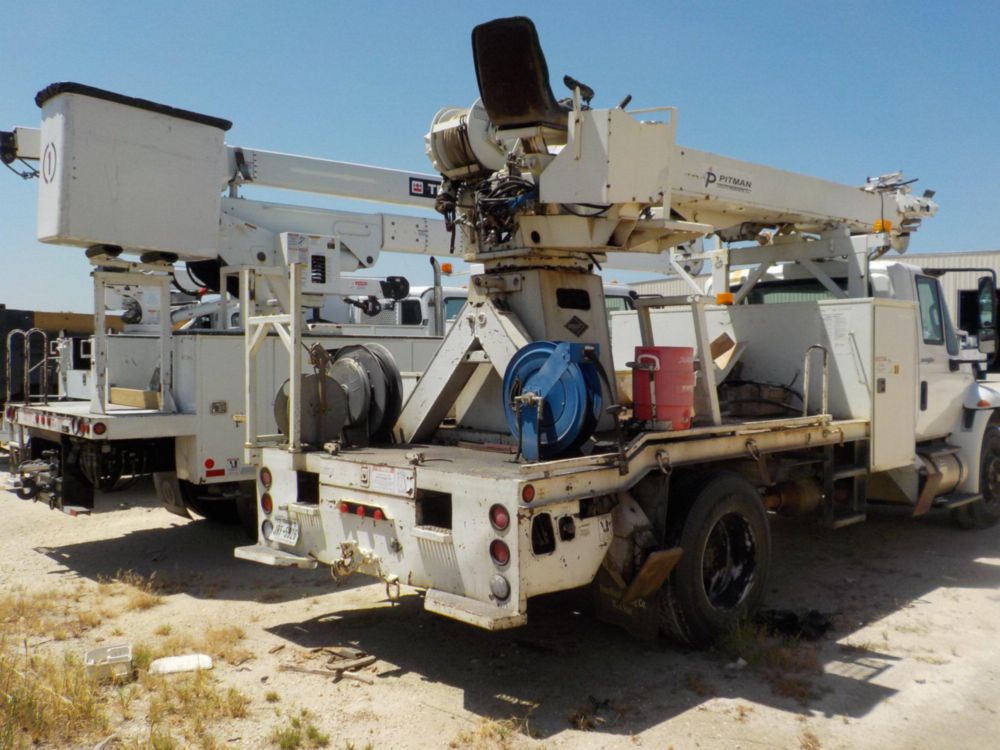 2011 Int'l 4x2 Pitman M-47 Plus Digger Derrick Truck