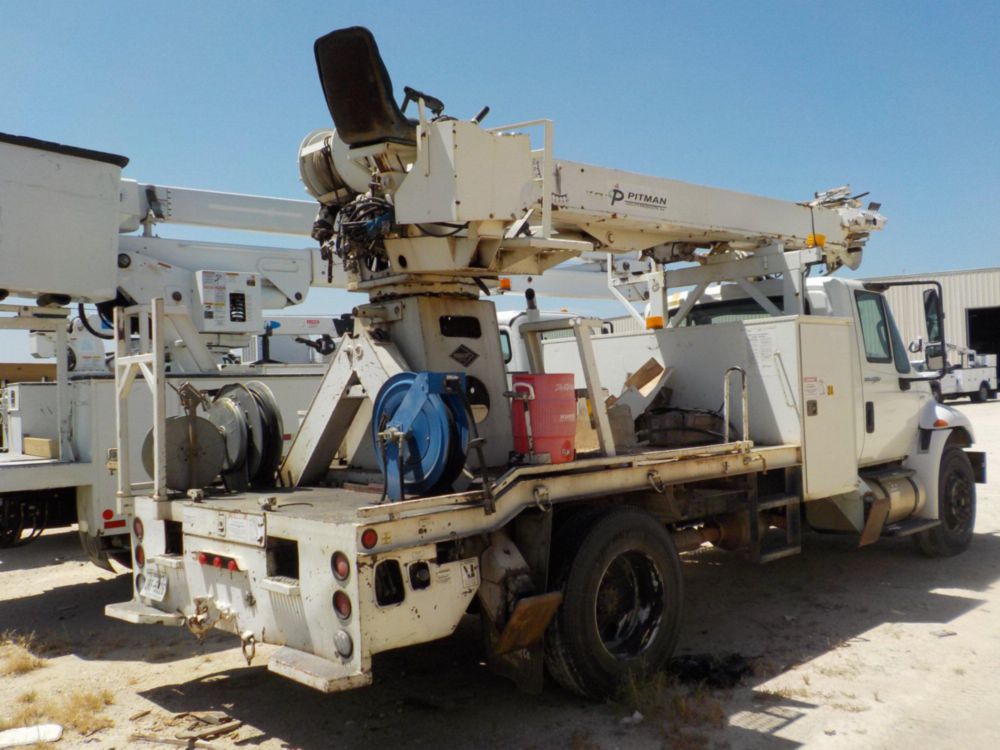 2011 Int'l 4x2 Pitman M-47 Plus Digger Derrick Truck
