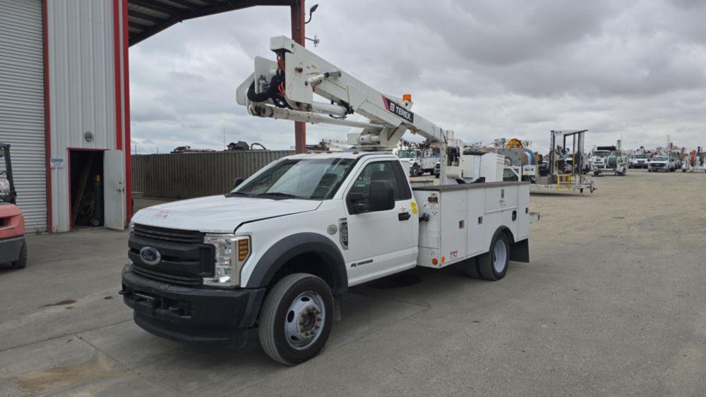 2019 Ford F-550 4x4 Terex LT-40 Bucket Truck