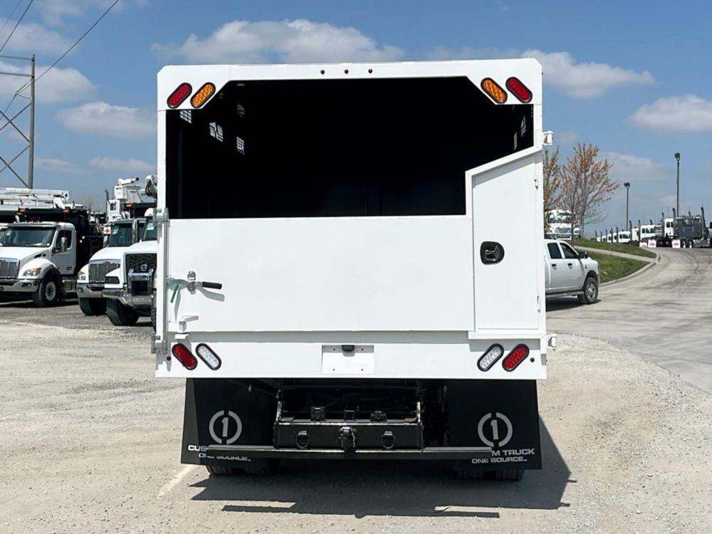 2023 Chevrolet 6500 4x2 Chipper Truck