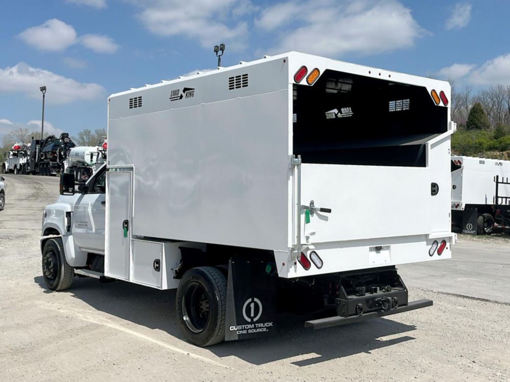 2023 Chevrolet 6500 4x2 Chipper Truck
