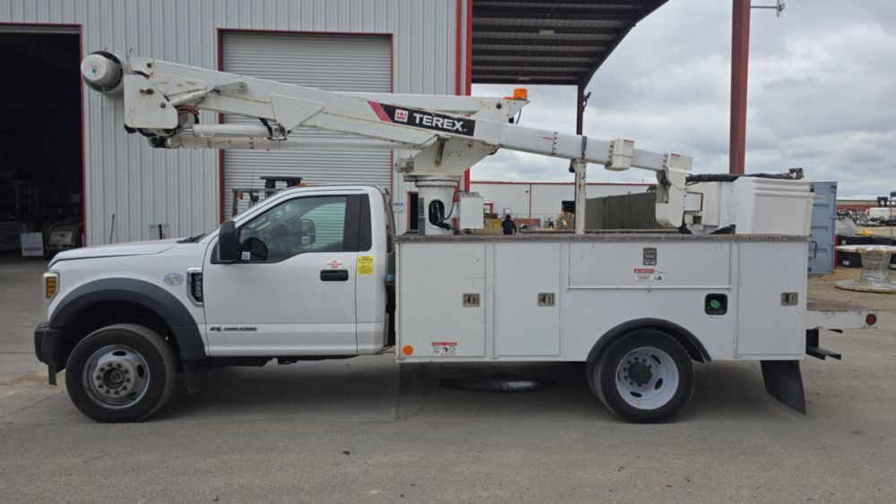 2019 Ford F-550 4x4 Terex LT-40 Bucket Truck