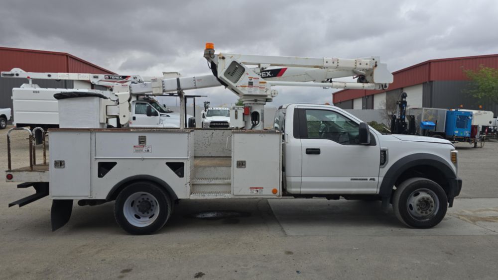 2019 Ford F-550 4x4 Terex LT-40 Bucket Truck
