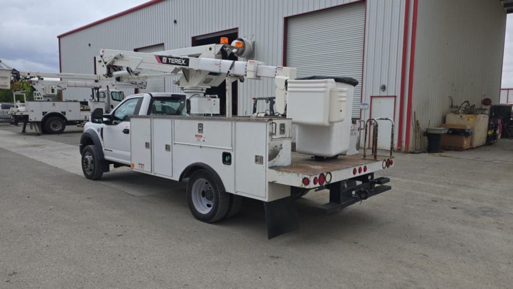 2019 Ford F-550 4x4 Terex LT-40 Bucket Truck