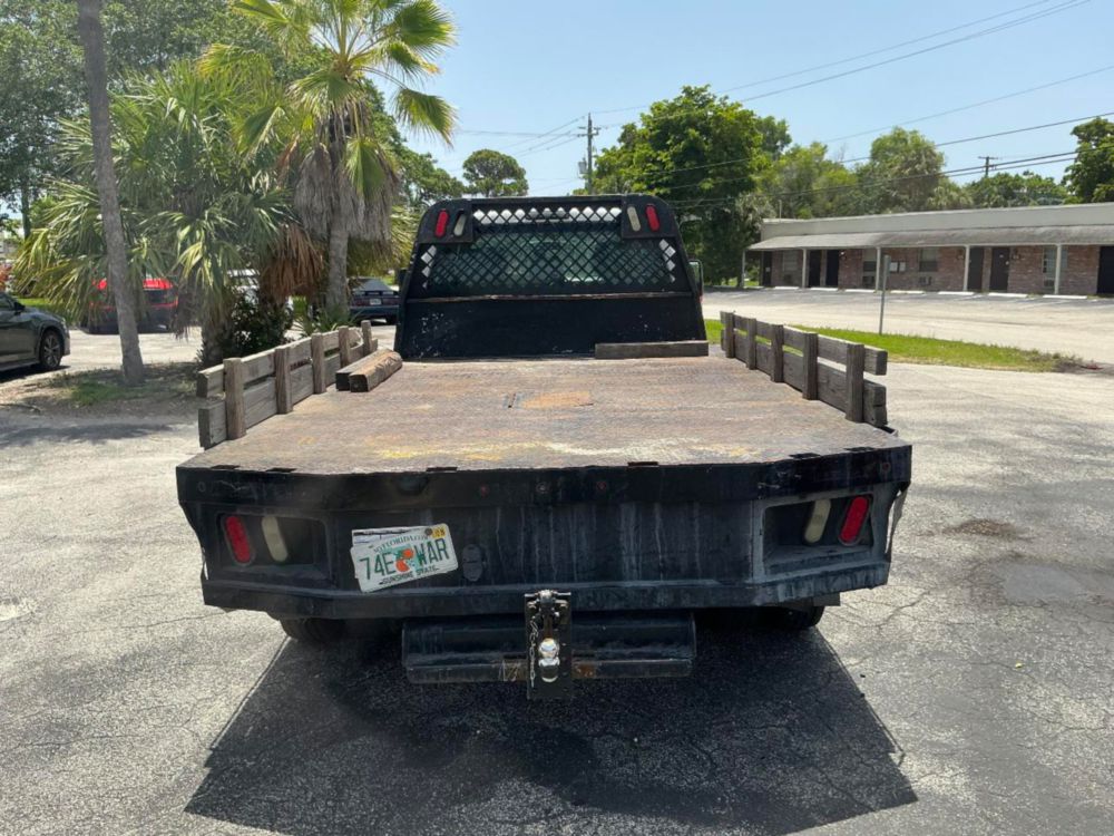 2015 Ford F-450 Crew Cab Flatbed Truck