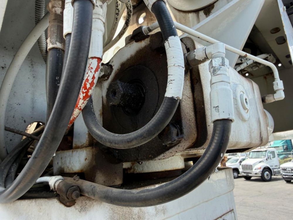 2015 Freightliner M2 4x4 Terex Commander 4047 Digger Derrick Truck