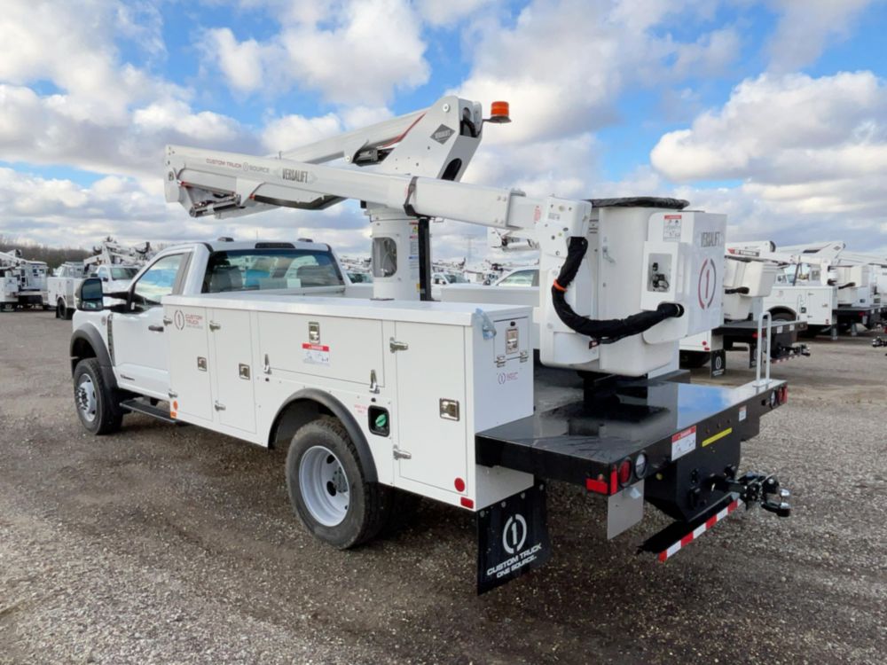 2025 Ford F600 4x4 Versalift SST-40-EIH Bucket Truck