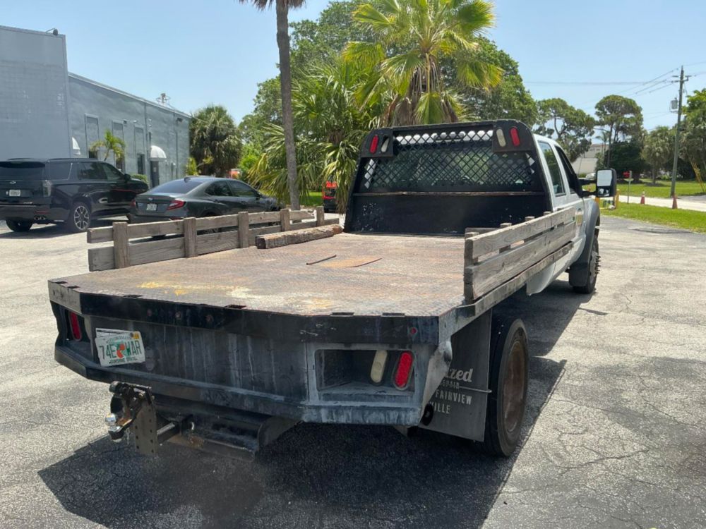 2015 Ford F-450 Crew Cab Flatbed Truck
