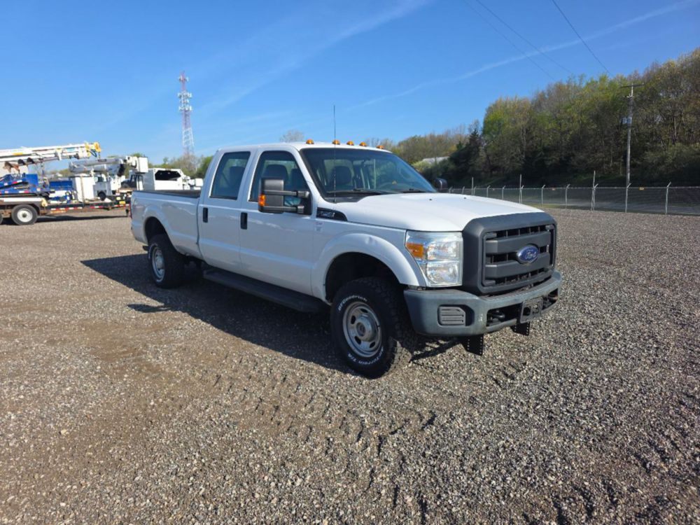 2014 Ford F-250 Crew Cab 4x4 Pickup Truck