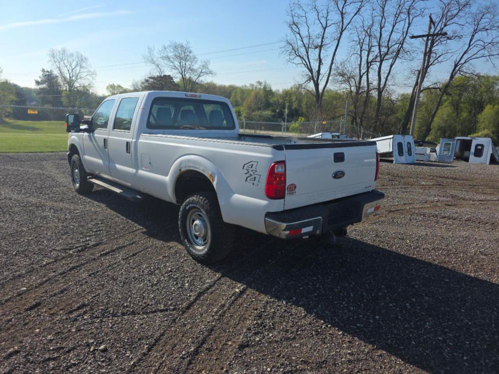 2014 Ford F-250 Crew Cab 4x4 Pickup Truck