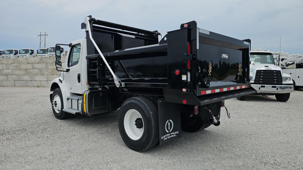 2017 Freightliner M2106 4x2 Load King 10 Ft. Dump Truck