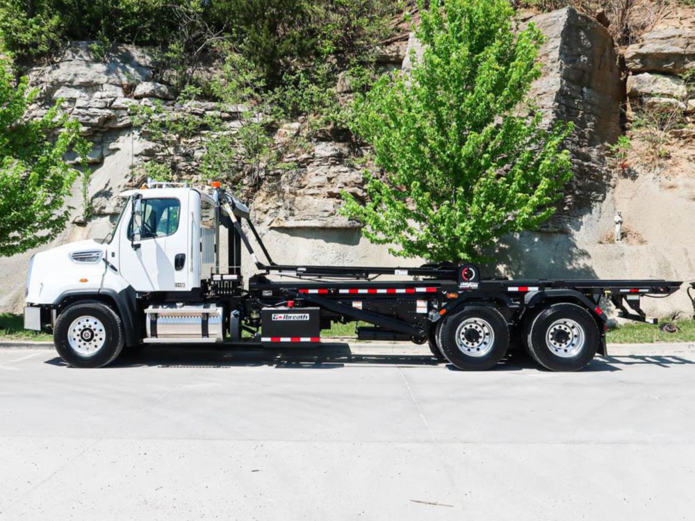 2026 Freightliner 114SD 6x4 Galbreath U5-OR-174 Roll-Off Truck