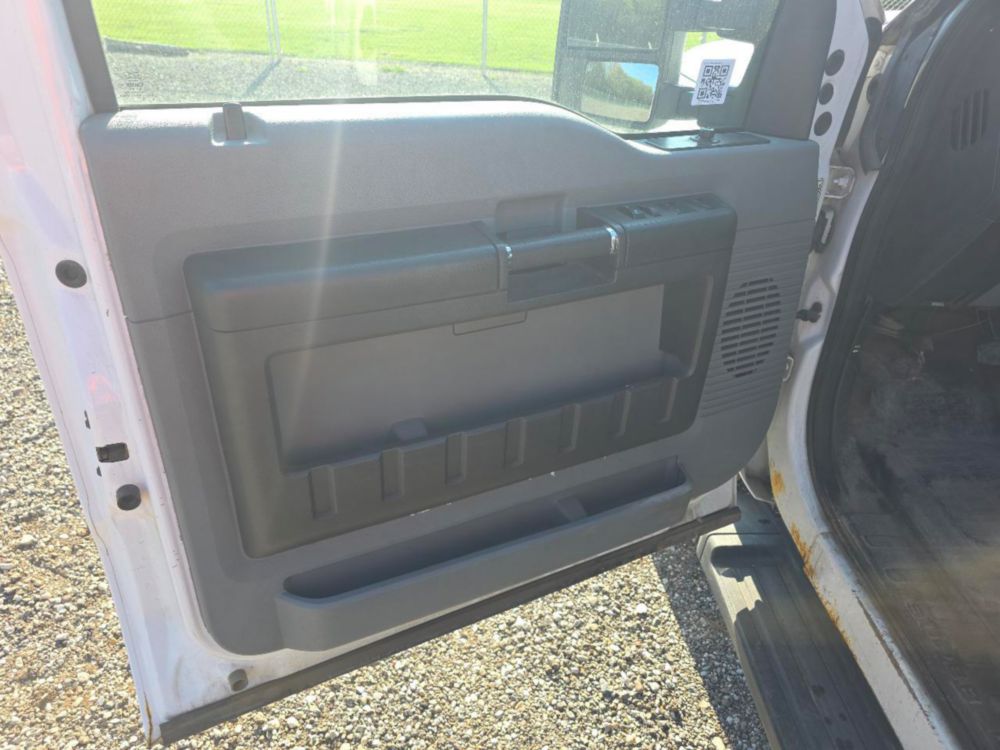 2014 Ford F-250 Crew Cab 4x4 Pickup Truck