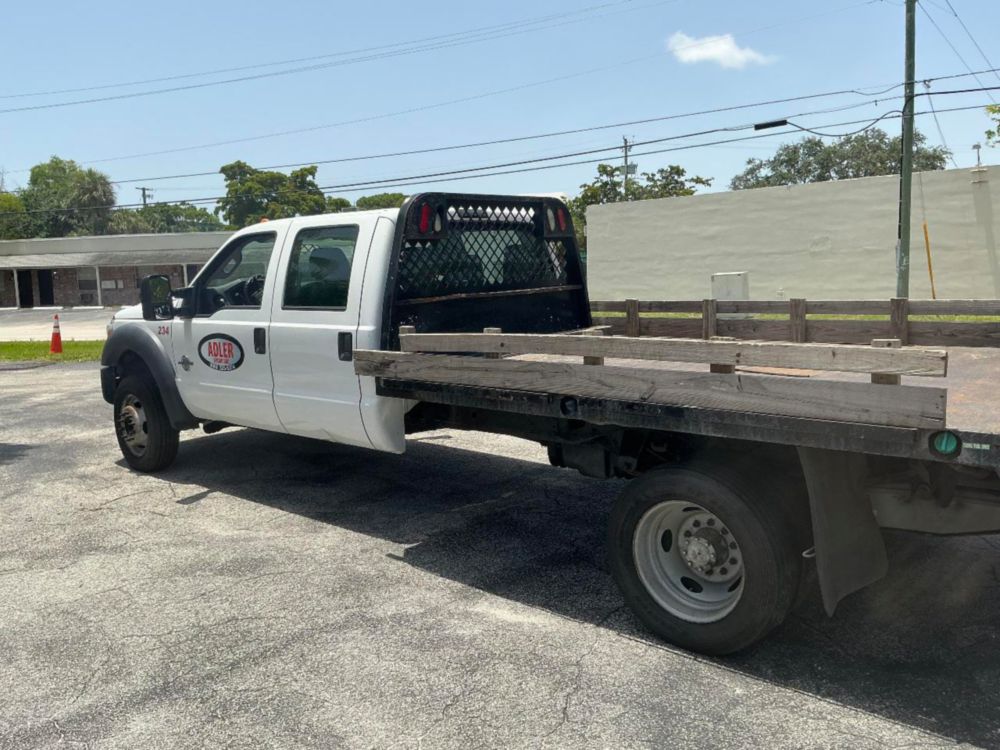 2015 Ford F-450 Crew Cab Flatbed Truck