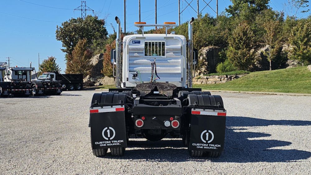 2019 Peterbilt 567 8x4 Heavy Haul Tractor
