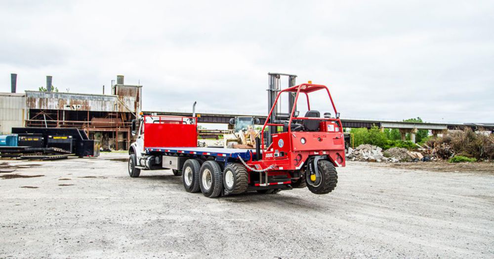 Class 7/8 Regular Cab Forklift Mount Flatbed Truck