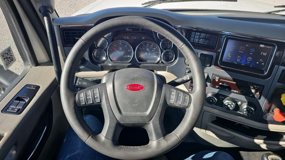 2019 Peterbilt 567 8x4 Heavy Haul Tractor