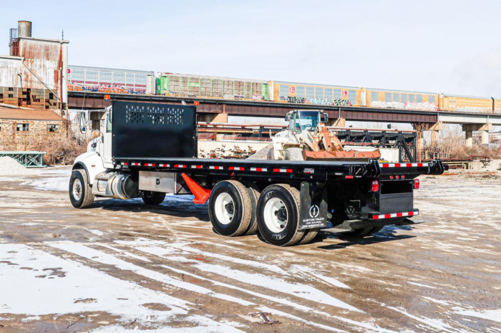 Class 7/8 Regular Cab Flatbed Truck