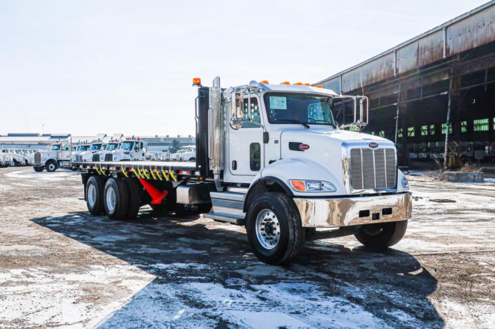 Class 7/8 Regular Cab Flatbed Truck