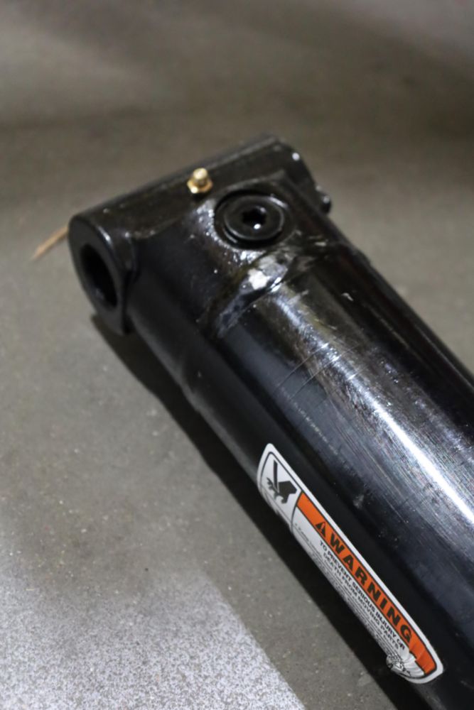 CYLINDER, VERTICAL LIFT 3" BOR