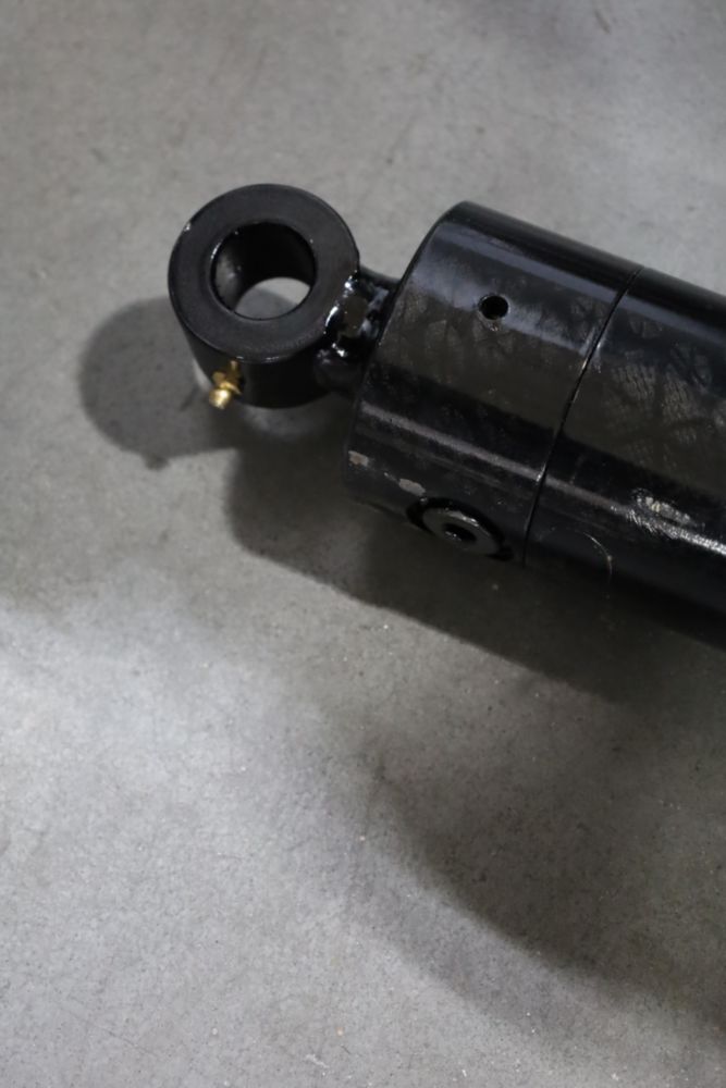 CYLINDER, VERTICAL LIFT 3" BOR