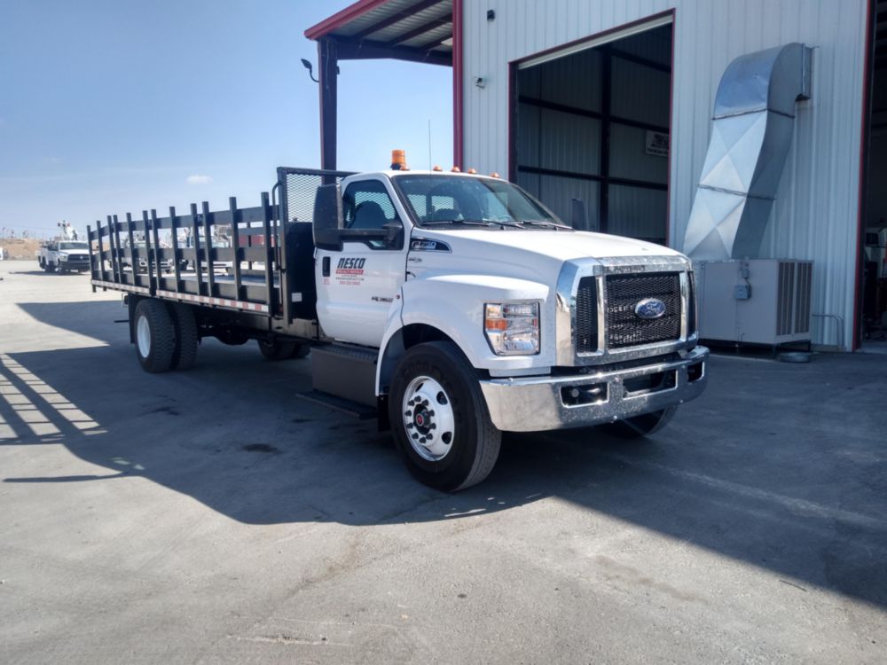 Class 6/7 Regular Cab Flatbed Truck
