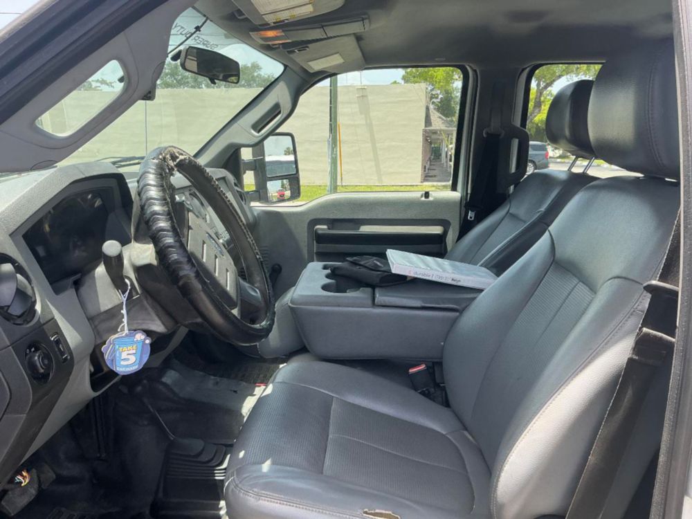 2015 Ford F-450 Crew Cab Flatbed Truck