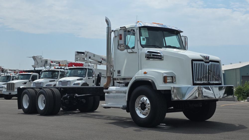2015 Western Star 4700SB 6x4 Cab & Chassis