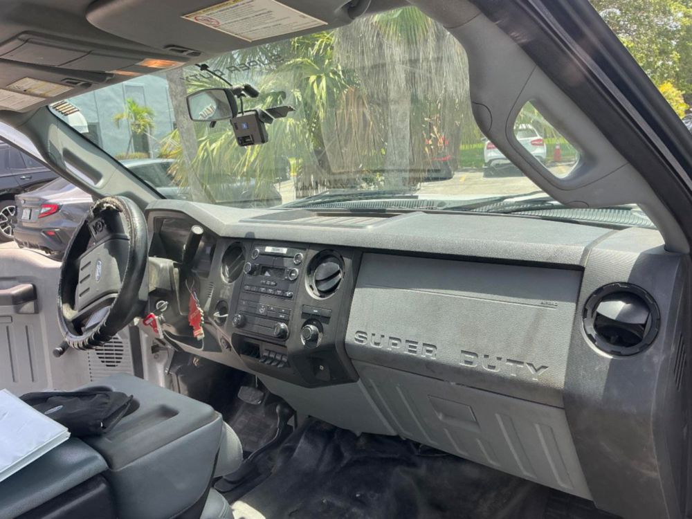 2015 Ford F-450 Crew Cab Flatbed Truck