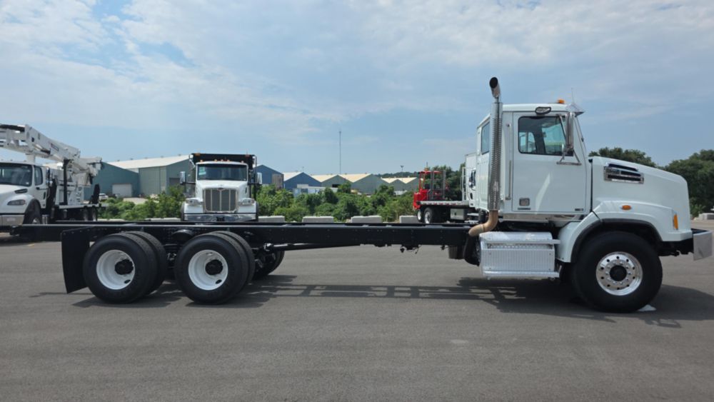 2015 Western Star 4700SB 6x4 Cab & Chassis
