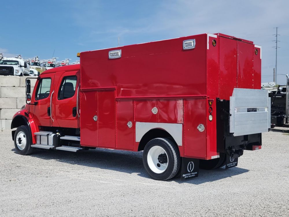 2013 Freightliner M2106 4x2 Knapheide Enclosed Body Service Truck