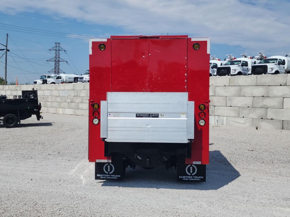 2013 Freightliner M2106 4x2 Knapheide Enclosed Body Service Truck