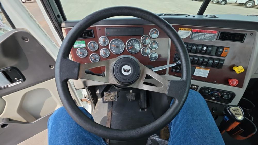 2015 Western Star 4700SB 6x4 Cab & Chassis