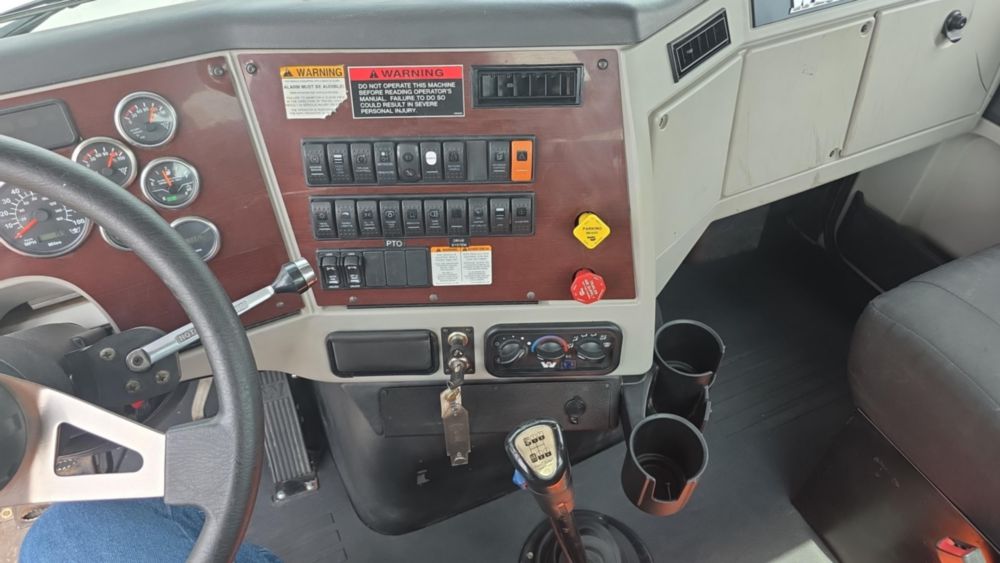 2015 Western Star 4700SB 6x4 Cab & Chassis