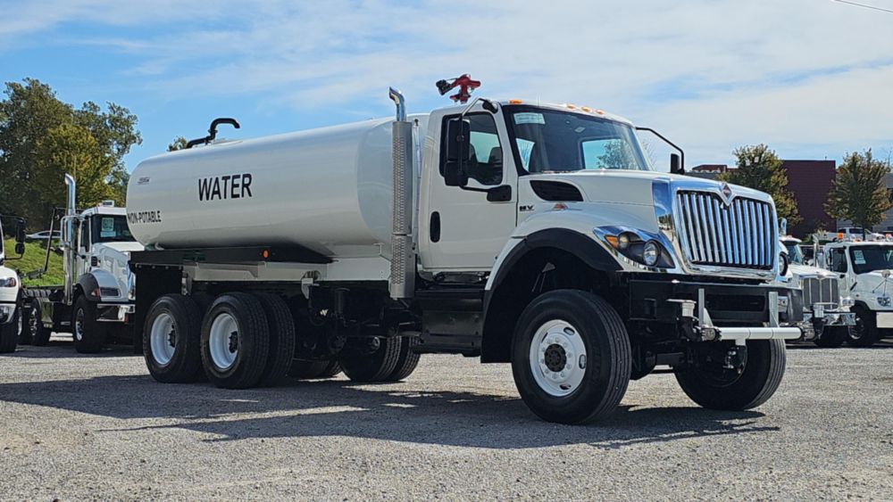 2020 International HV507 6x6 Load King 4000 Gallon Water Truck