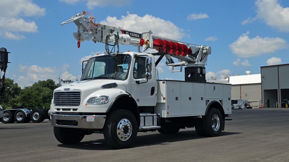 2020 Freightliner M2106 4x4 Terex C4047 Digger Derrick