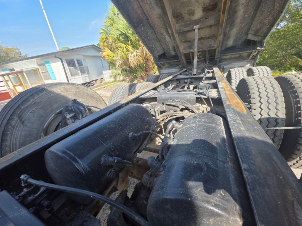 2016 Mack Granite GU-813 Automatic Tri-Axle Dump Truck