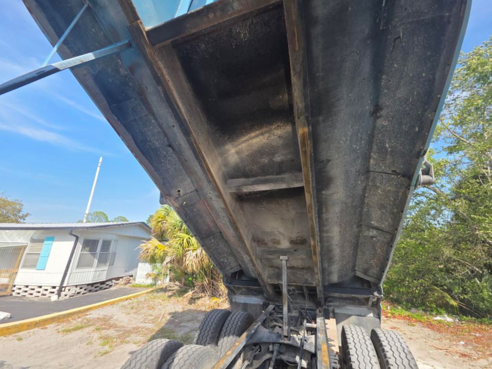 2016 Mack Granite GU-813 Automatic Tri-Axle Dump Truck