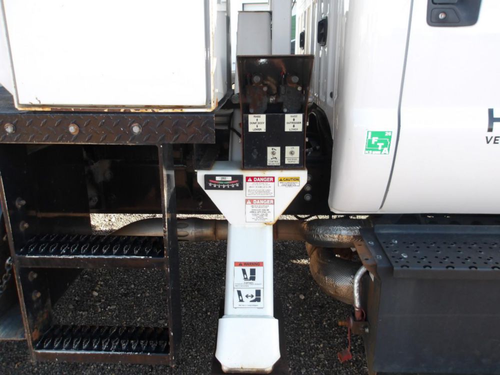 2018 Ford F-750 4x2 Versalift VO-260-REV-03 Forestry Bucket Truck