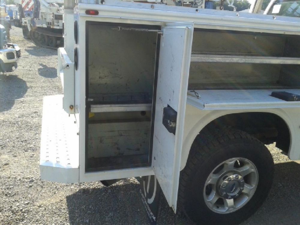 2015 Ford F350 4x4 Knapheide Service Body